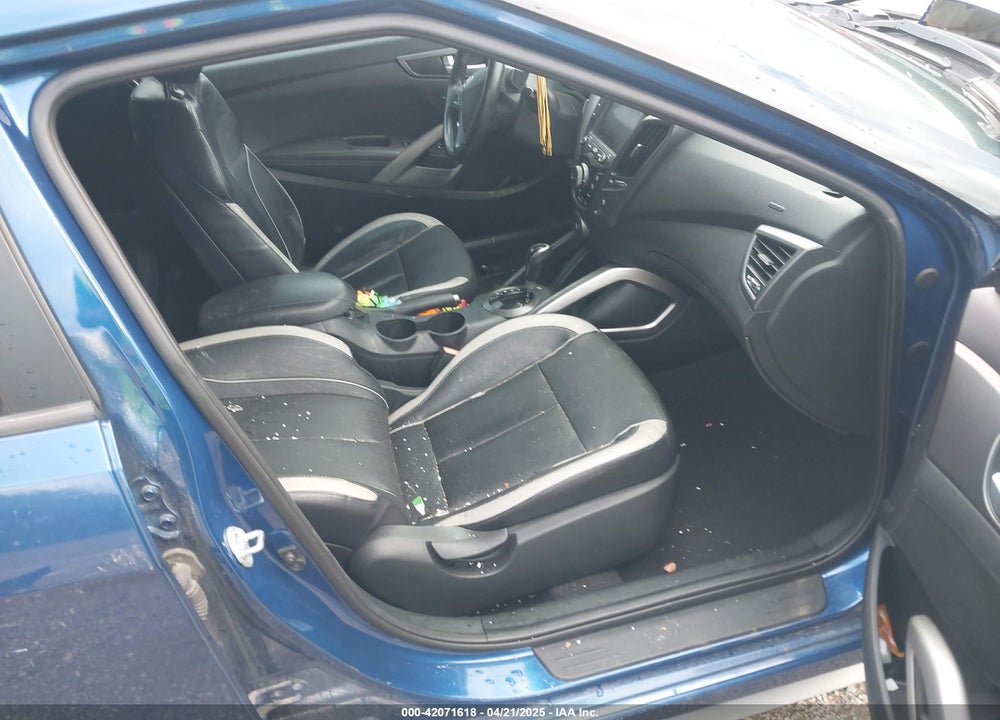 2015 HYUNDAI VELOSTER VIN: KMHTC6AE1FU241662