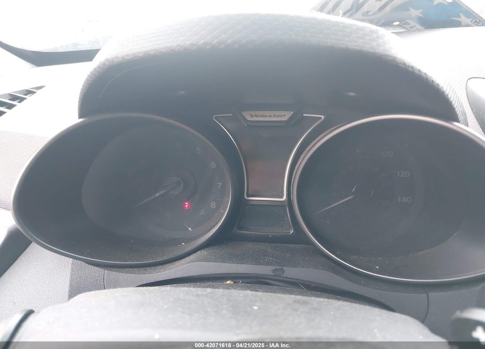 2015 HYUNDAI VELOSTER VIN: KMHTC6AE1FU241662