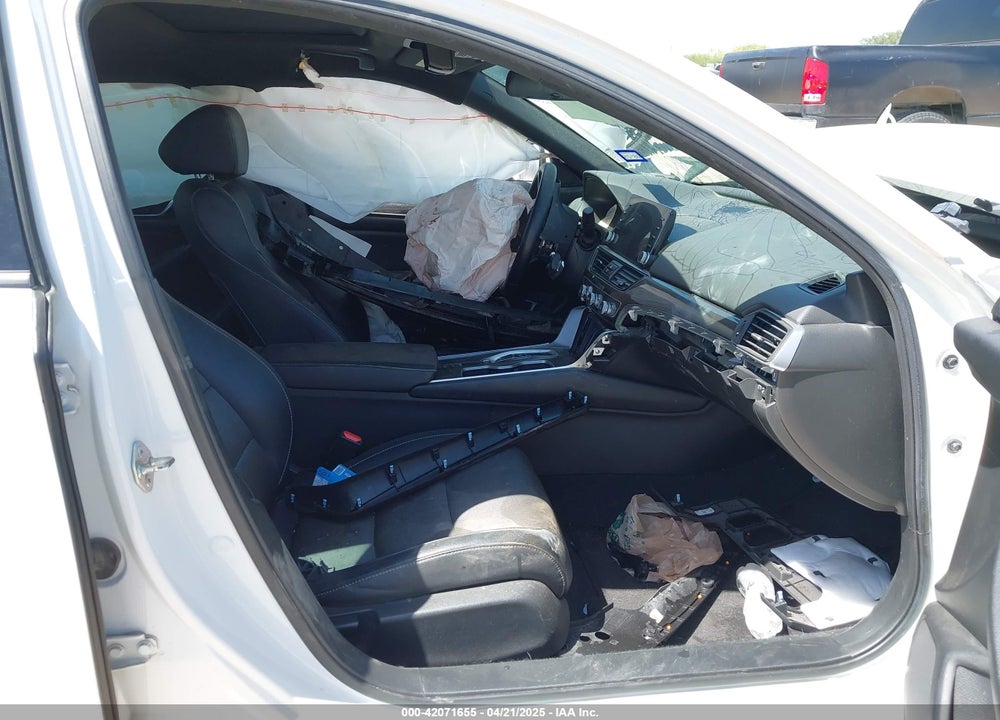 2019 HONDA ACCORD VIN: 1HGCV2F30KA016435