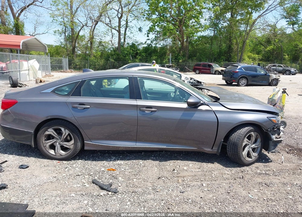 2018 HONDA ACCORD VIN: 1HGCV1F46JA138928
