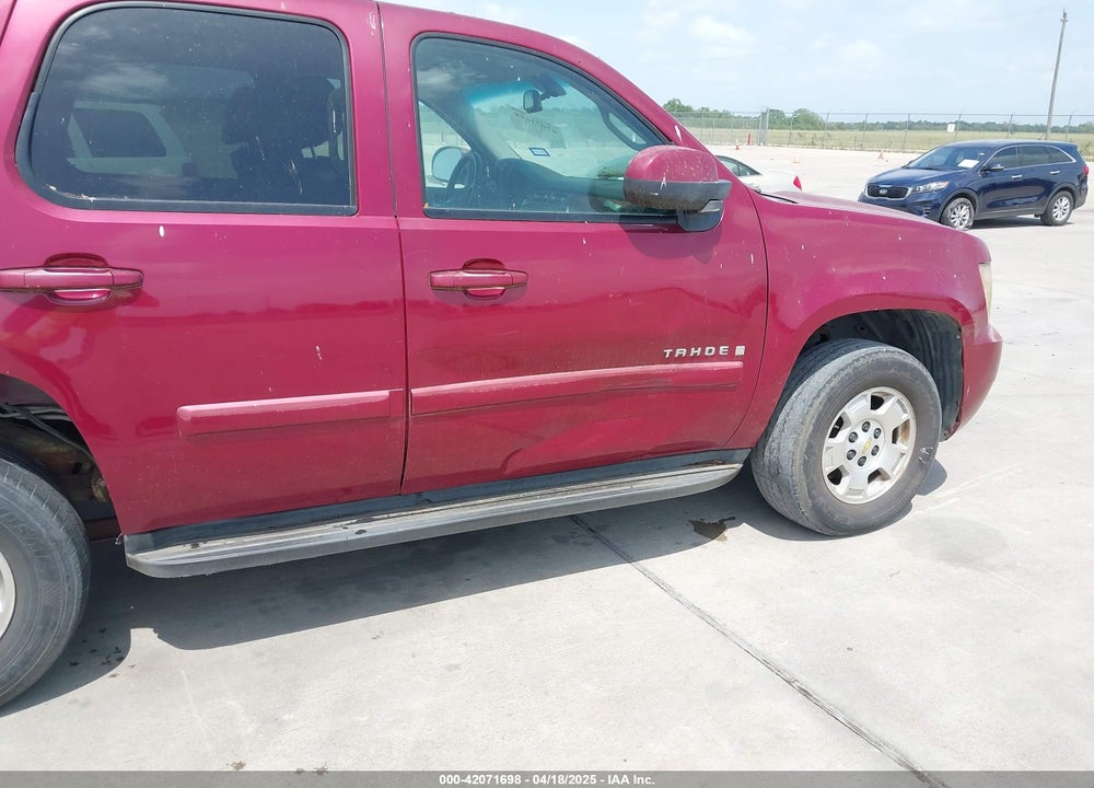 2007 CHEVROLET TAHOE LT VIN: 1GNFK130X7R423896