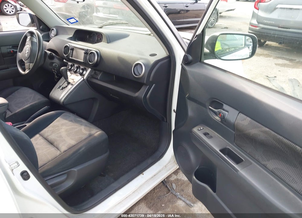 2015 SCION XB VIN: JTLZE4FE6FJ070337