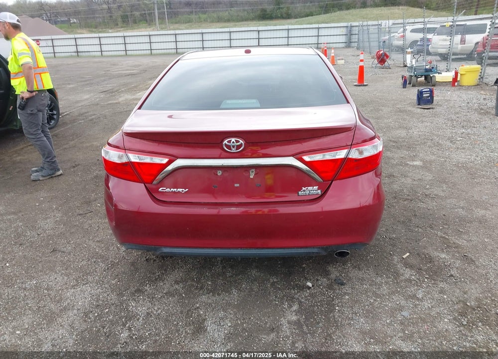 2015 TOYOTA CAMRY XSE VIN: 4T1BF1FK8FU884952