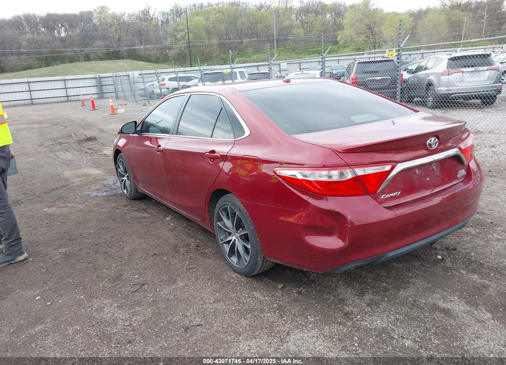 2015 TOYOTA CAMRY XSE VIN: 4T1BF1FK8FU884952