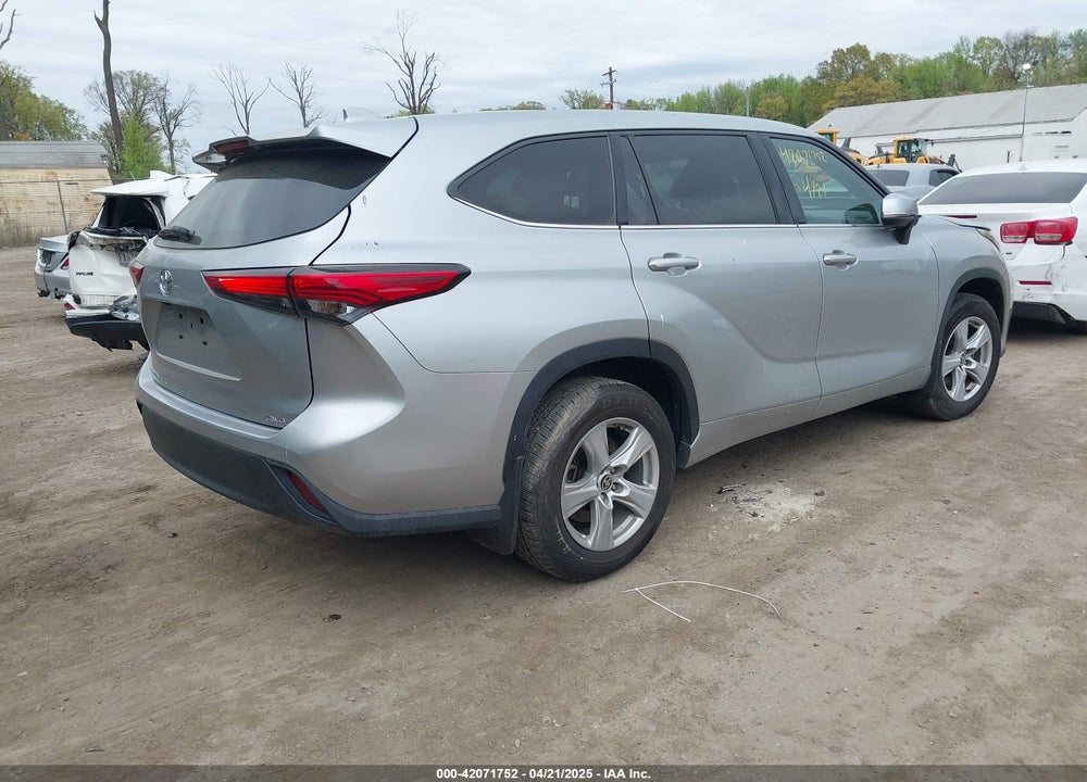 2021 TOYOTA HIGHLANDER VIN: 5TDCZRBHXMS072546