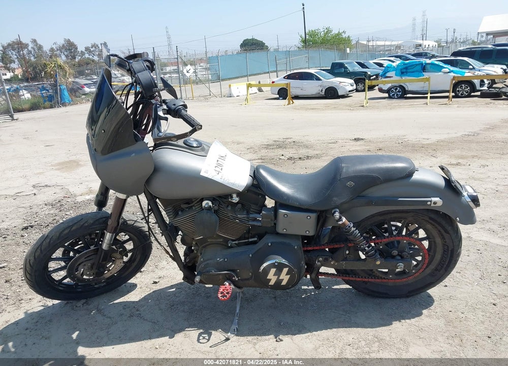 2001 HARLEY-DAVIDSON FXDXT VIN: 1HD1GLV131Y308591