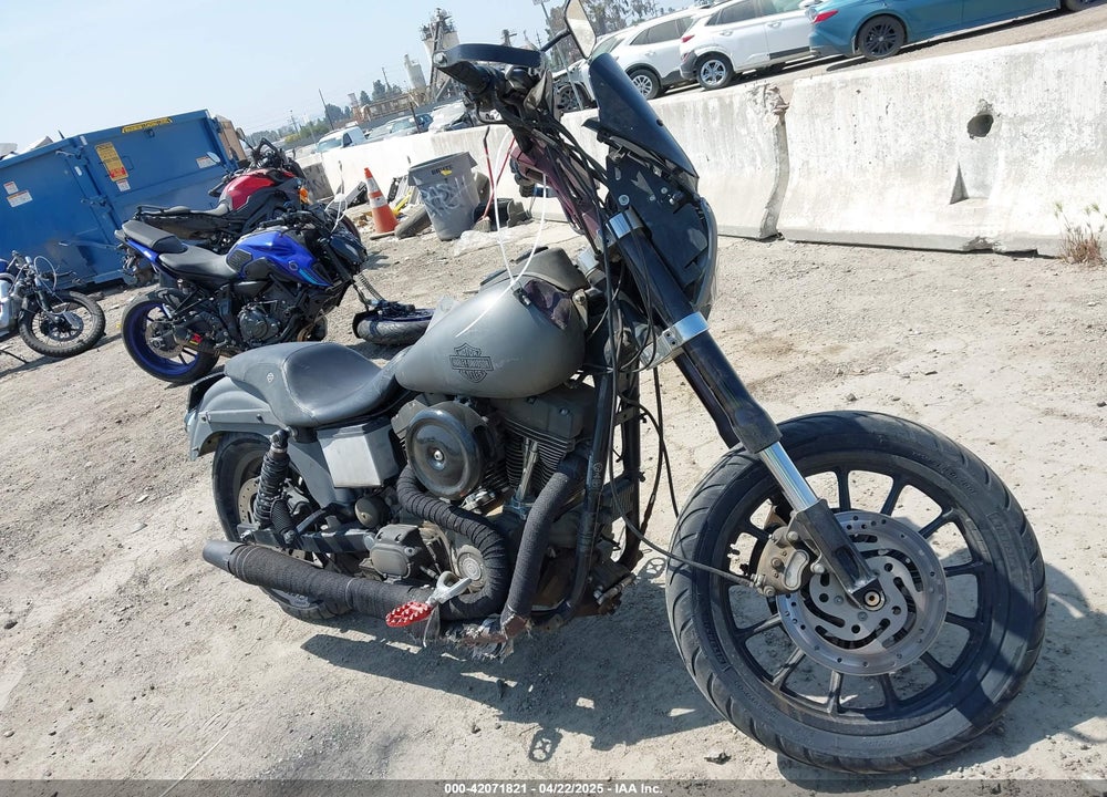 2001 HARLEY-DAVIDSON FXDXT VIN: 1HD1GLV131Y308591