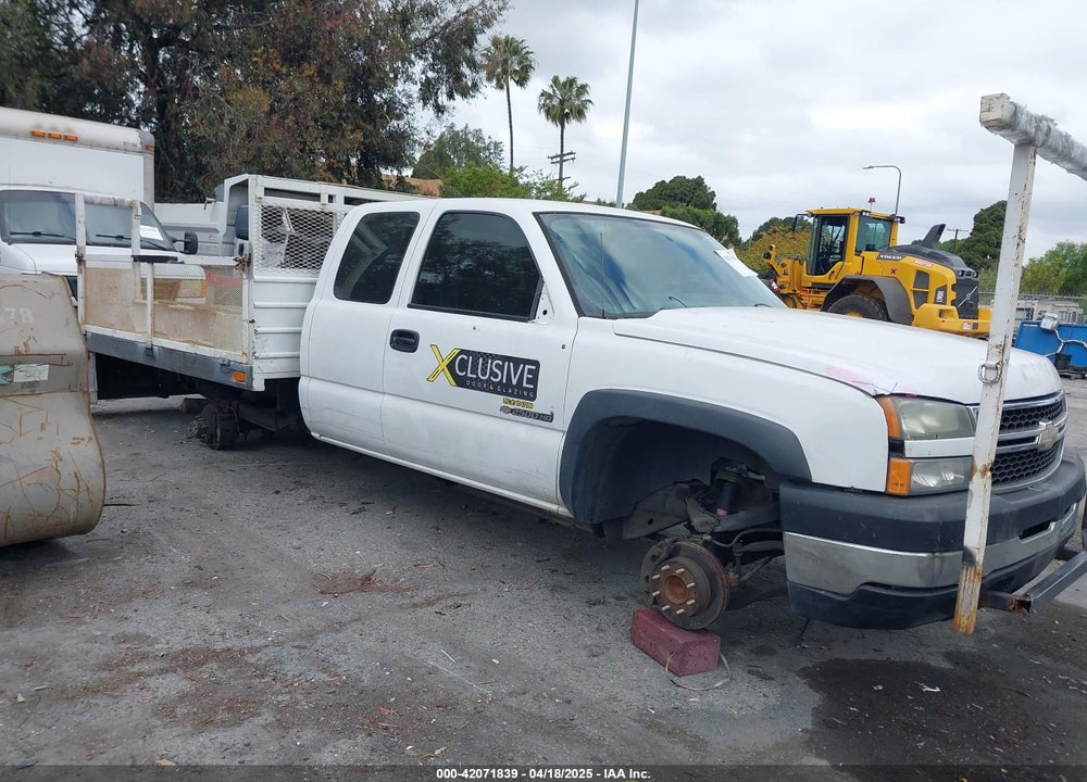 2006 CHEVROLET SILVERADO 2500HD WORK TRUCK VIN: 1GCHC29U56E256142