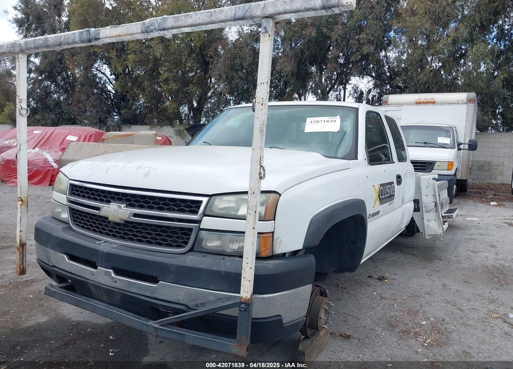 2006 CHEVROLET SILVERADO 2500HD WORK TRUCK VIN: 1GCHC29U56E256142