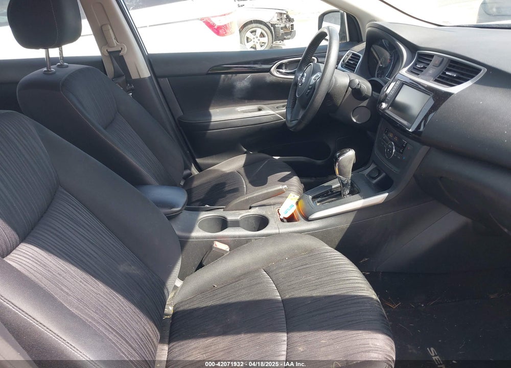 2019 NISSAN SENTRA SV VIN: 3N1AB7AP4KY266328