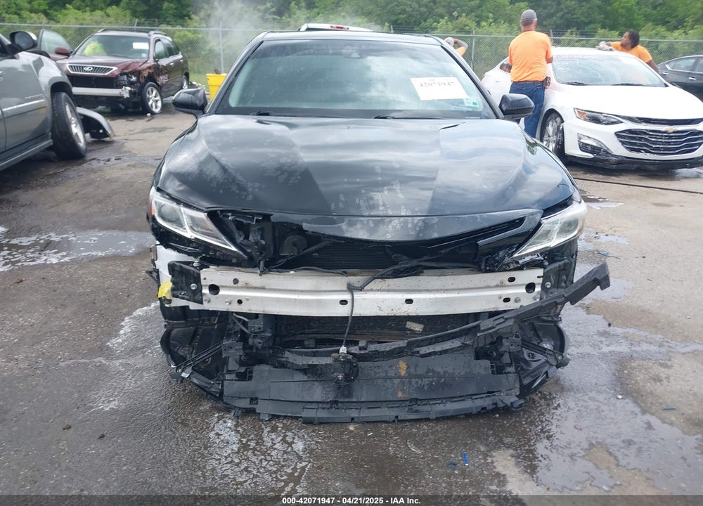 2019 TOYOTA CAMRY VIN: 4T1B11HK6KU232255