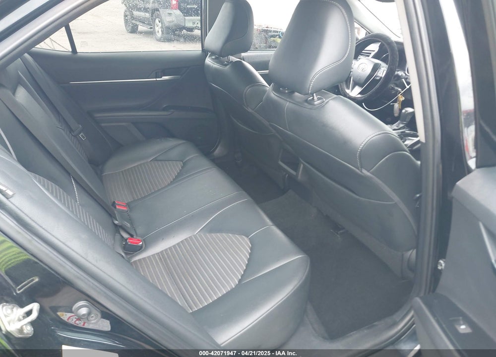 2019 TOYOTA CAMRY VIN: 4T1B11HK6KU232255