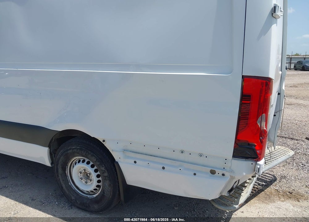 2021 MERCEDES-BENZ SPRINTER 2500 HIGH ROOF I4 DIESEL VIN: W1Y4DCHY7MT049228