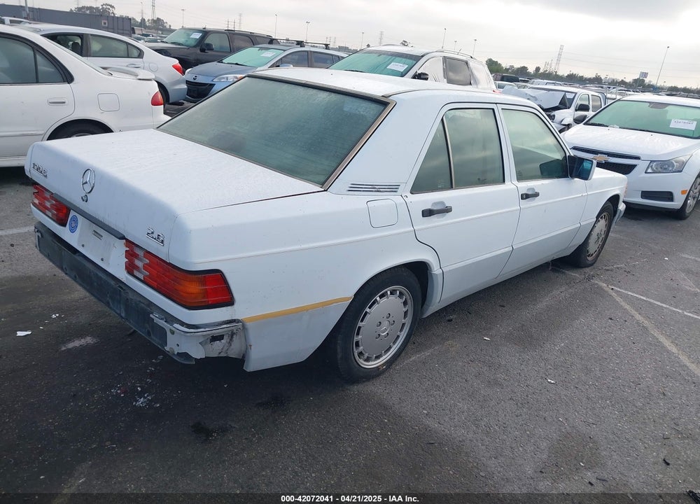 1993 MERCEDES-BENZ 190 E 2.6 VIN: WDBDA29D1PG067674
