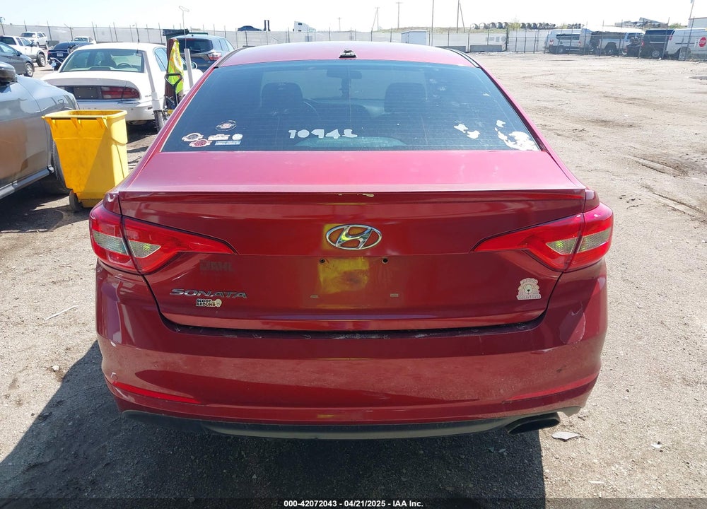 2015 HYUNDAI SONATA VIN: 5NPE24AF1FH123649