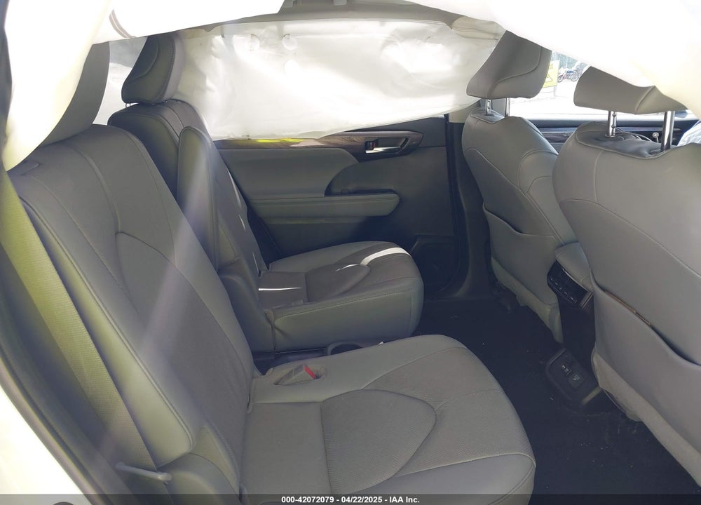 2021 TOYOTA HIGHLANDER VIN: 5TDXBRCH0MS033548