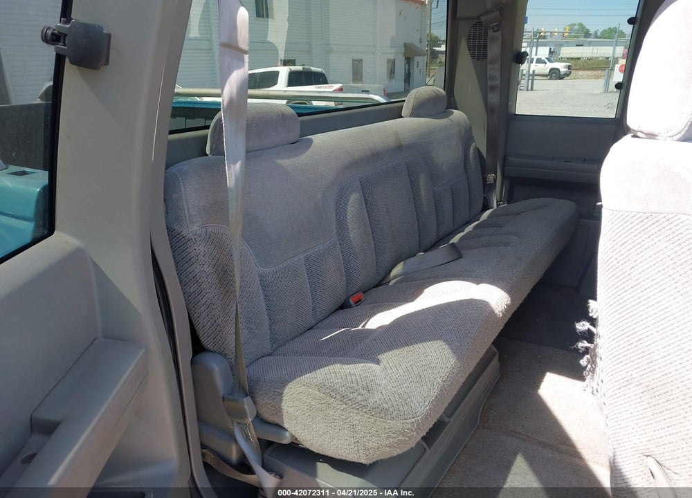 1998 CHEVROLET K1500 FLEETSIDE VIN: 2GCEK19R0W1262508