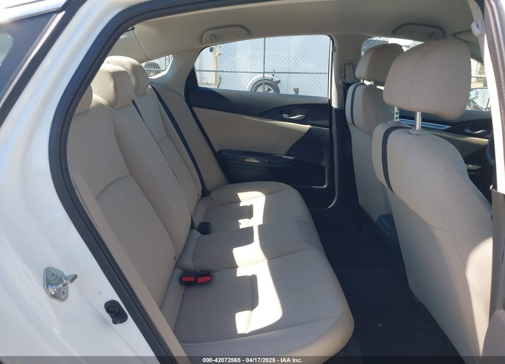 2018 HONDA CIVIC LX VIN: 19XFC2F58JE206739