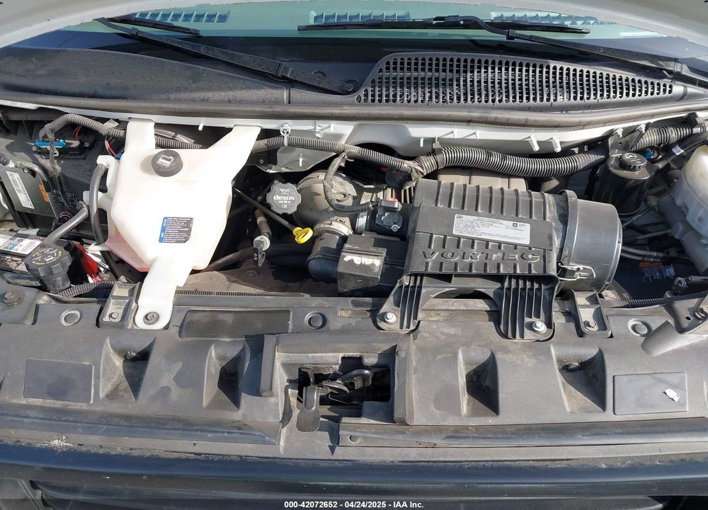 2020 GMC SAVANA CUTAWAY WORK VAN VIN: 7GZ37TCG8LN006304