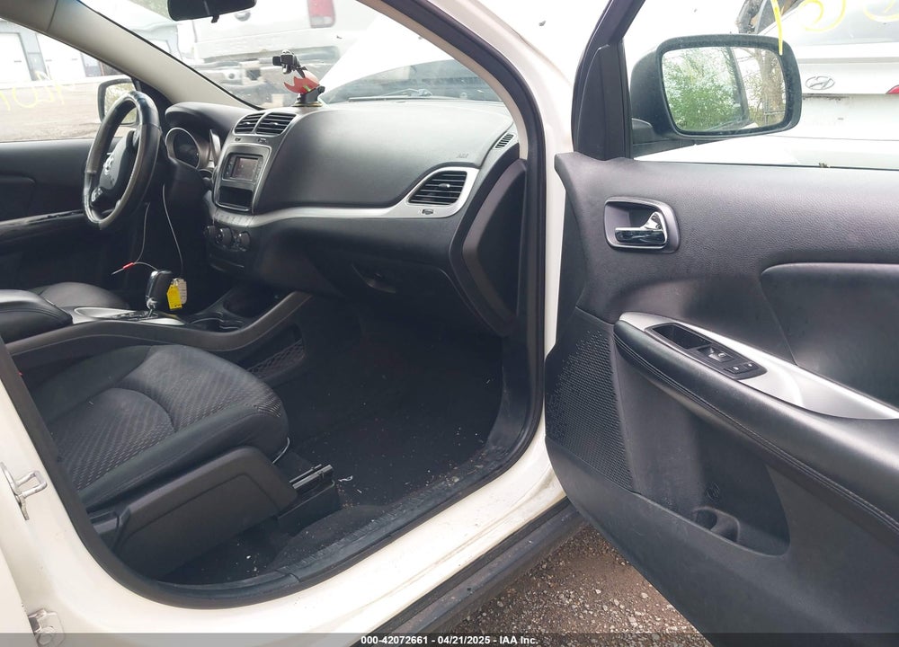 2011 DODGE JOURNEY VIN: 3D4PG1FG9BT544137