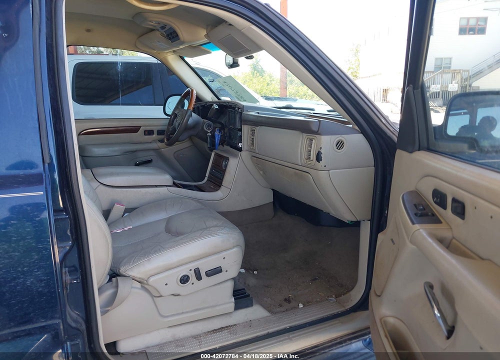 2004 CADILLAC ESCALADE STANDARD VIN: 1GYEK63N74R174198
