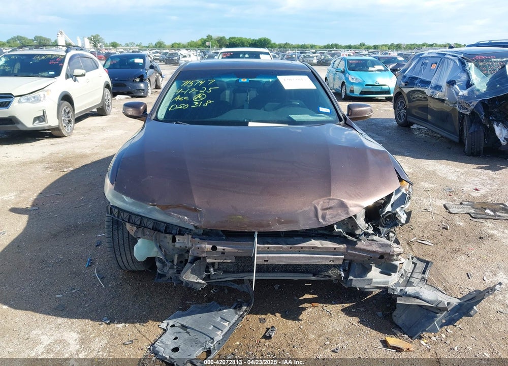 2013 HONDA ACCORD VIN: 1HGCT1B72DA021843