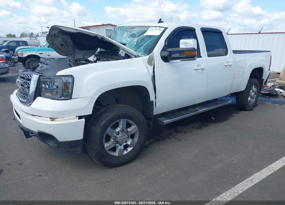 2011 GMC SIERRA 2500HD DENALI VIN: 1GT125C8XBF127206
