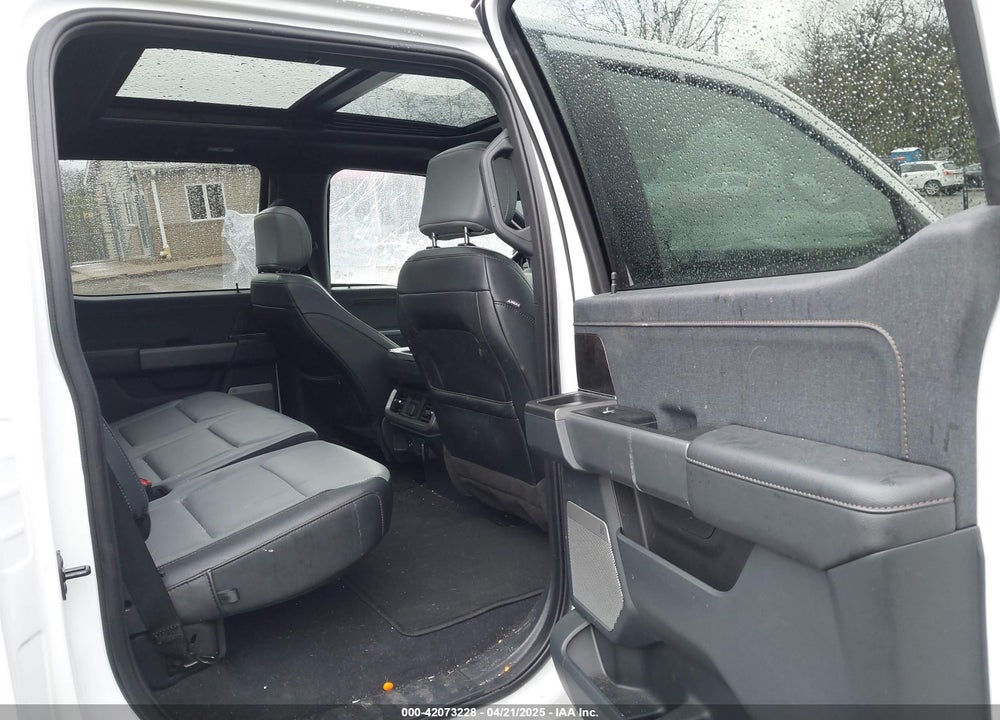 2023 FORD F-150 LIGHTNING LARIAT VIN: 1FTVW1EVXPWG27360