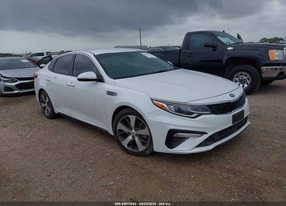 2019 KIA OPTIMA S VIN: 5XXGT4L30KG333769
