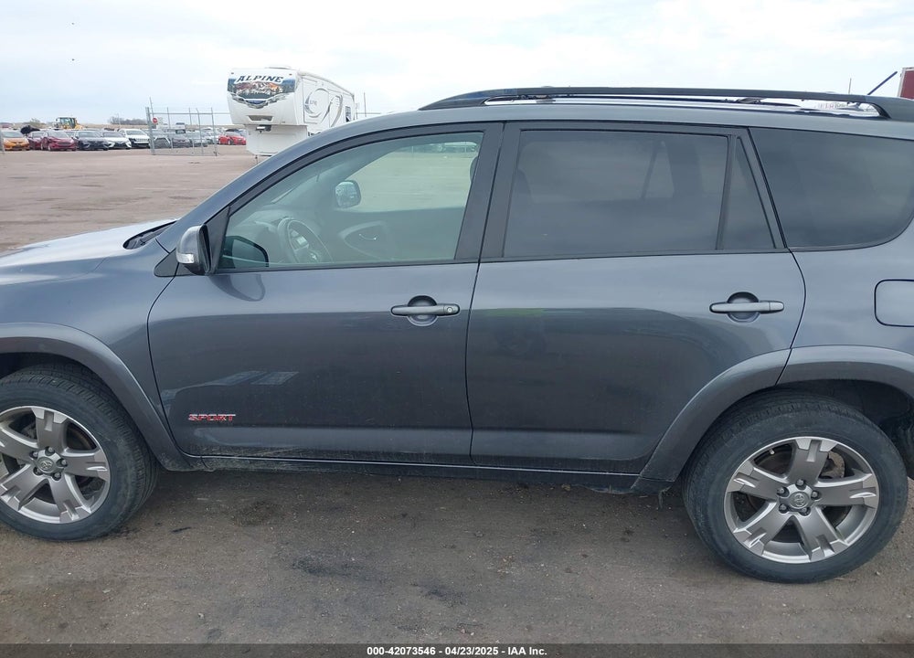 2011 TOYOTA RAV4 VIN: JTMRF4DV1B5045716