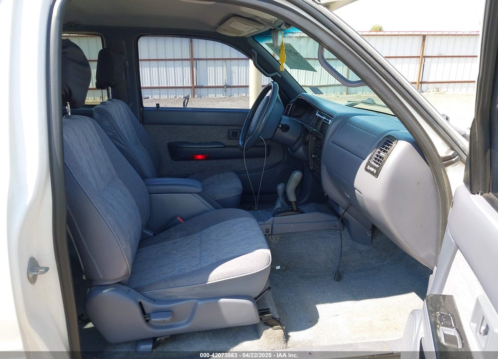 1999 TOYOTA TACOMA VIN: 4TAWN72N5XZ499991