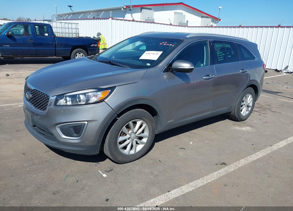 2016 KIA SORENTO 2.4L LX VIN: 5XYPGDA33GG170027
