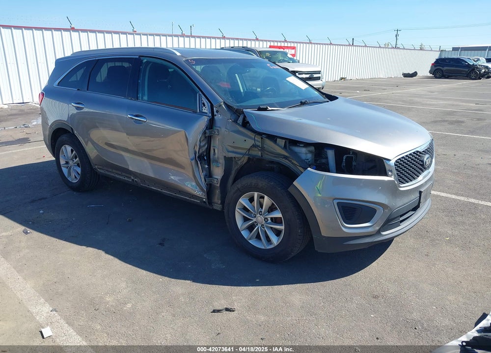 2016 KIA SORENTO 2.4L LX VIN: 5XYPGDA33GG170027