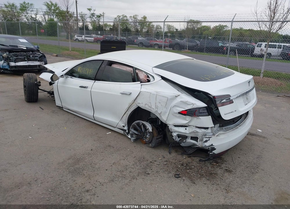 2017 TESLA MODEL S VIN: 5YJSA1E24HF195488