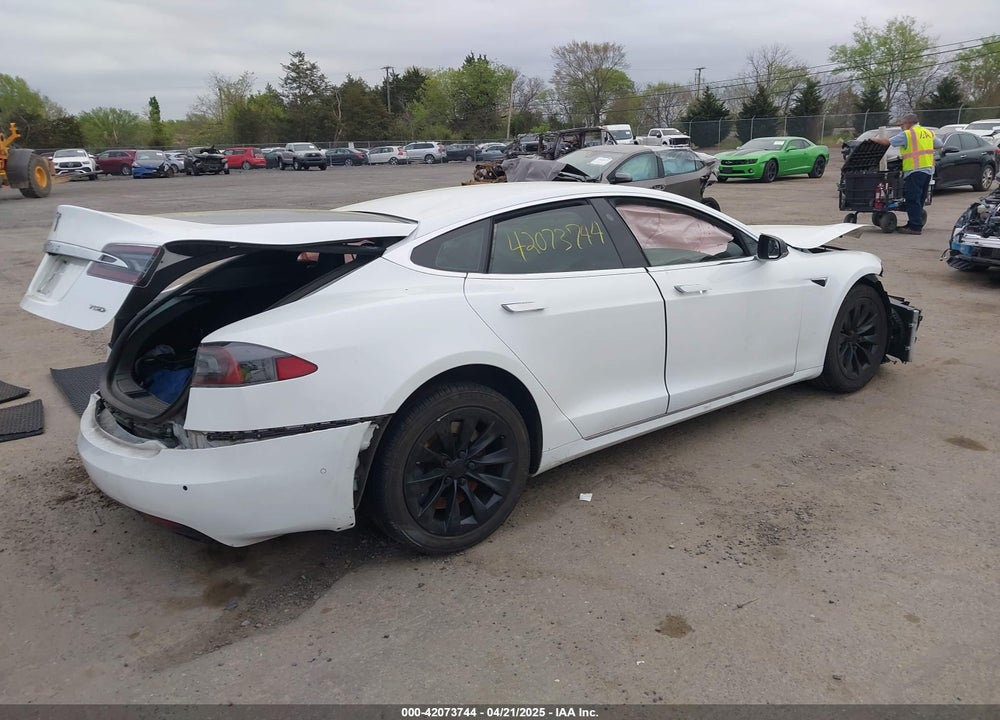 2017 TESLA MODEL S VIN: 5YJSA1E24HF195488