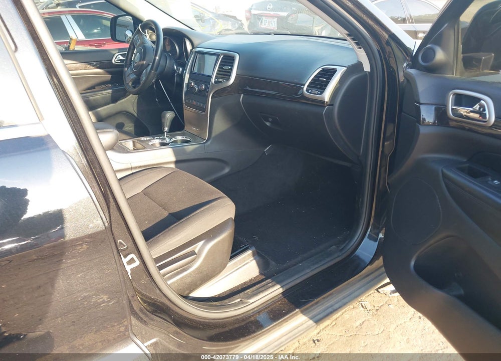 2012 JEEP GRAND CHEROKEE VIN: 1C4RJEAG8CC210068