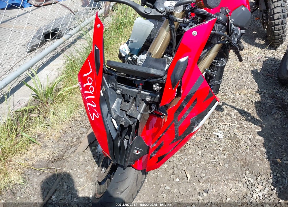 2024 BMW S 1000 RR VIN: WB10E6304R6K70128