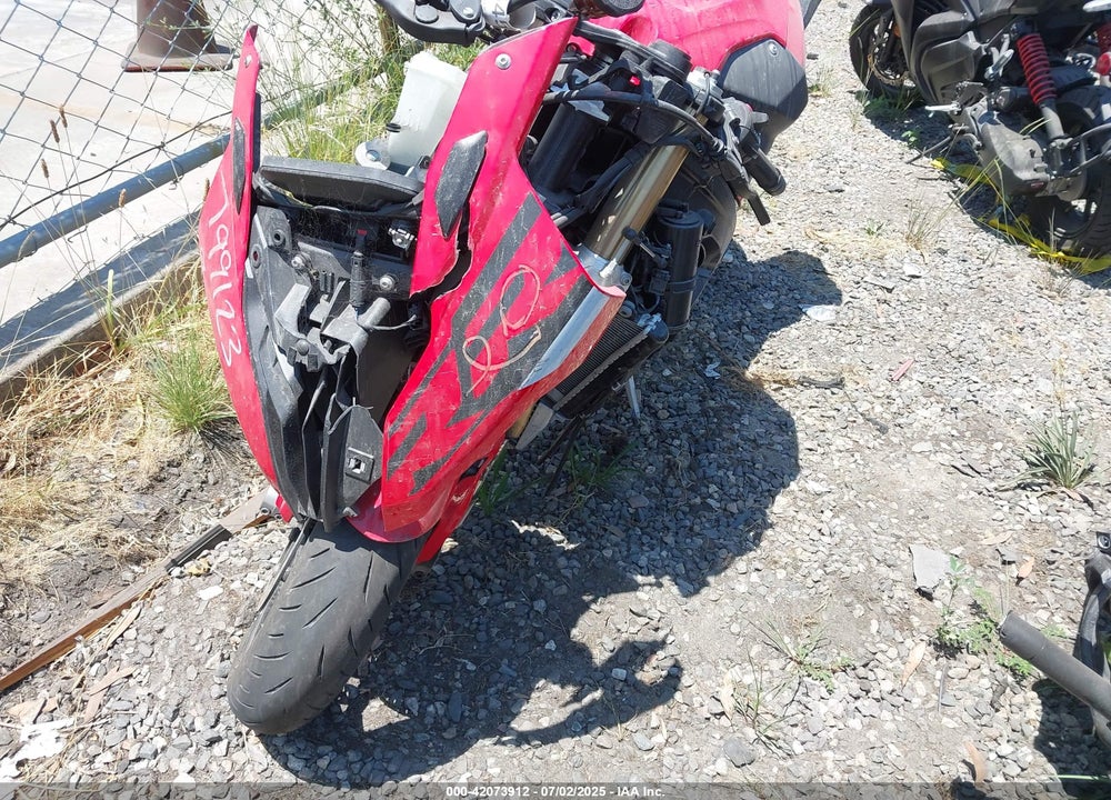 2024 BMW S 1000 RR VIN: WB10E6304R6K70128