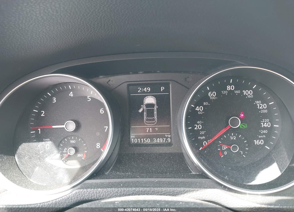 2018 VOLKSWAGEN PASSAT VIN: 1VWAA7A32JC011176