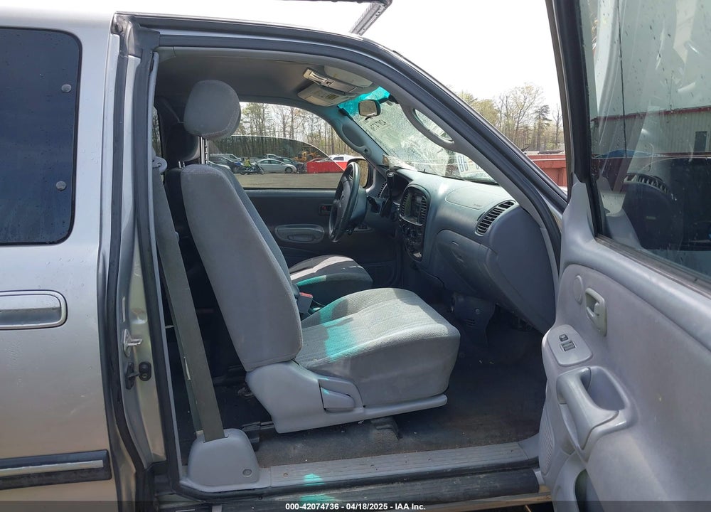 2001 TOYOTA TUNDRA VIN: 5TBBT44171S158921
