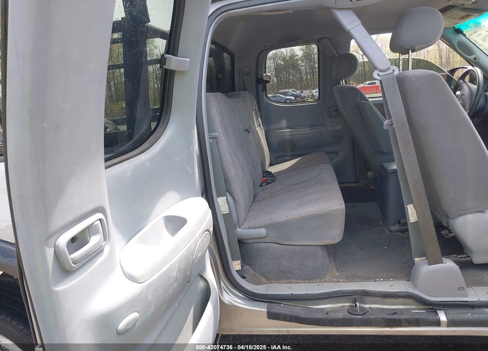 2001 TOYOTA TUNDRA VIN: 5TBBT44171S158921