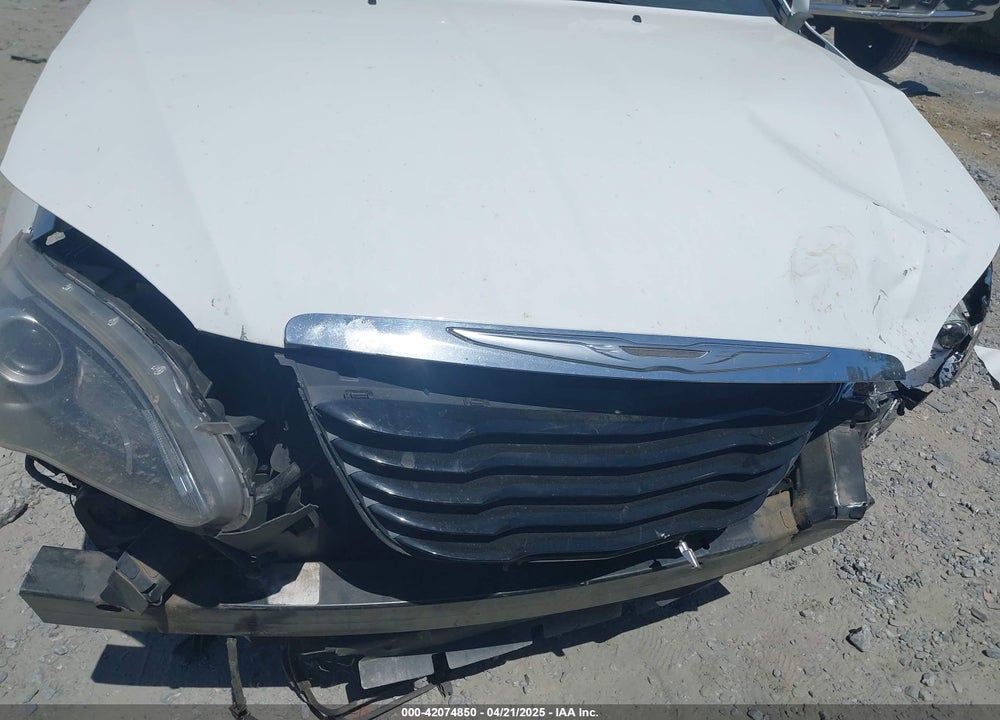 2012 CHRYSLER 200 VIN: 1C3CCBAB4CN134733