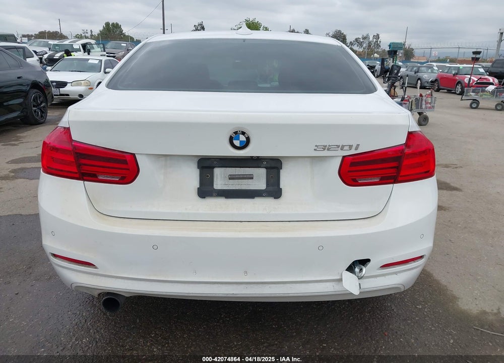 2018 BMW 3 SERIES VIN: WBA8E1G56JNU93177