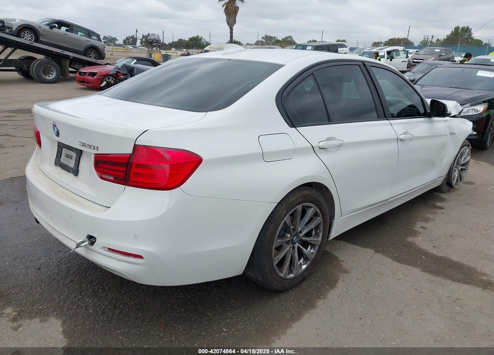 2018 BMW 3 SERIES VIN: WBA8E1G56JNU93177
