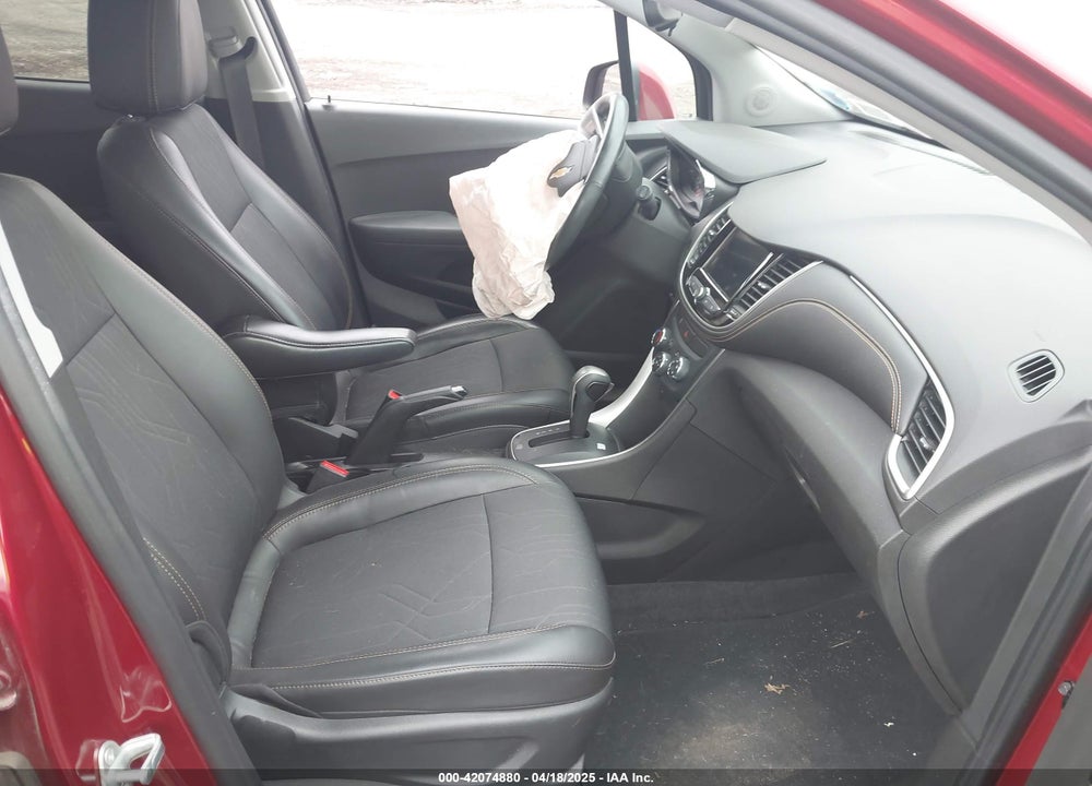 2018 CHEVROLET TRAX VIN: 3GNCJPSB2JL193152