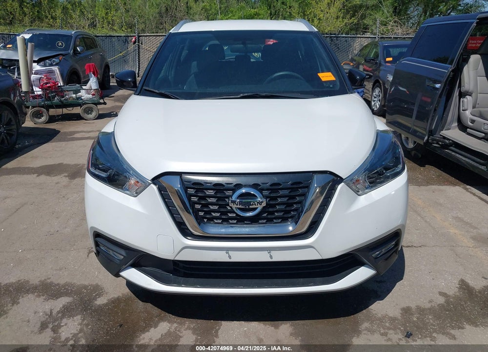 2018 NISSAN KICKS VIN: 3N1CP5CU5JL530802