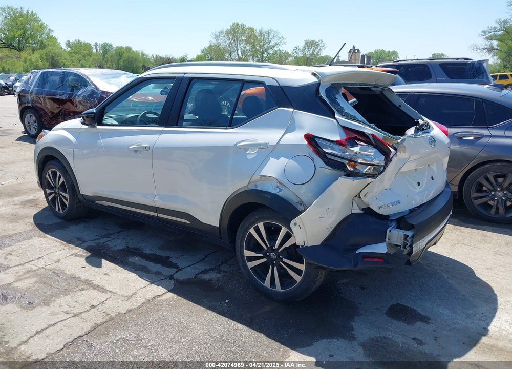 2018 NISSAN KICKS VIN: 3N1CP5CU5JL530802