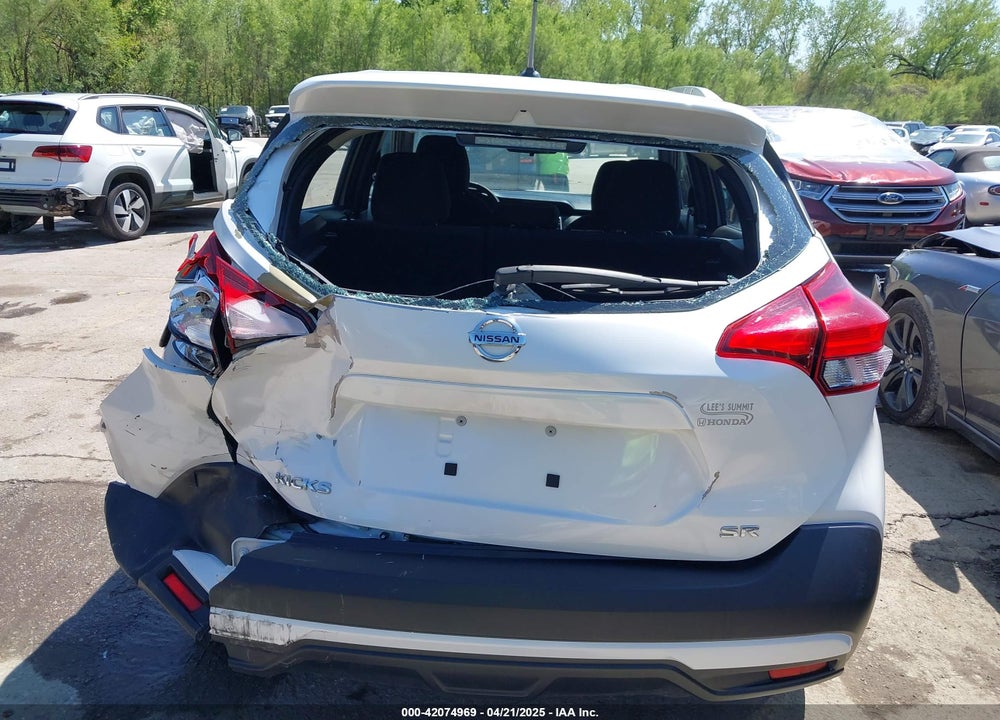 2018 NISSAN KICKS VIN: 3N1CP5CU5JL530802