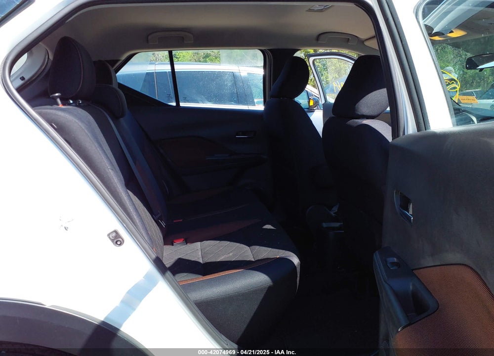2018 NISSAN KICKS VIN: 3N1CP5CU5JL530802