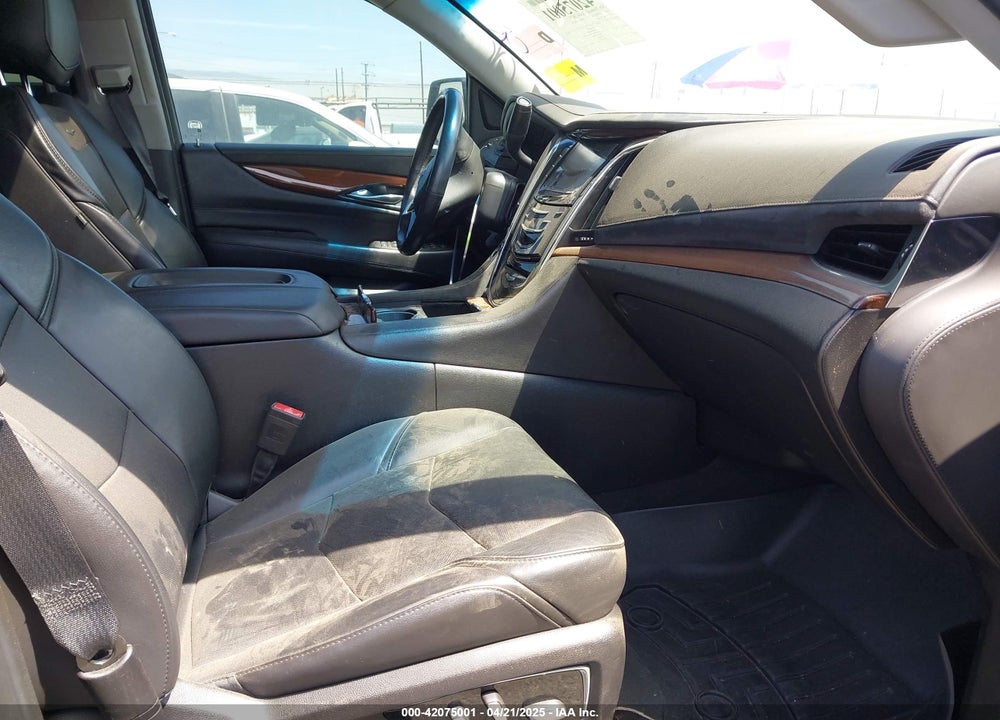 2018 CADILLAC ESCALADE ESV PREMIUM LUXURY VIN: 1GYS4JKJ3JR160602